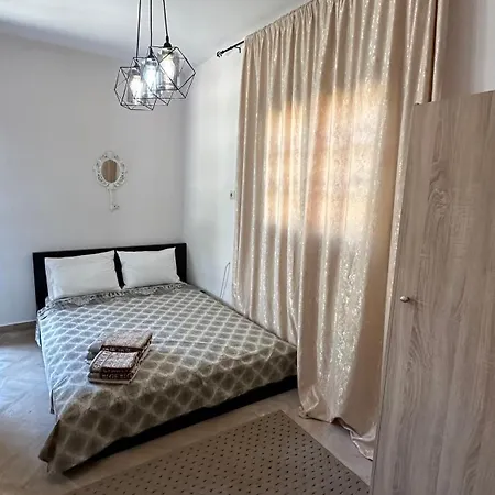 Greek Mansion Apartman